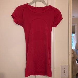 Lululemon Swiftly T-Shirt Pink